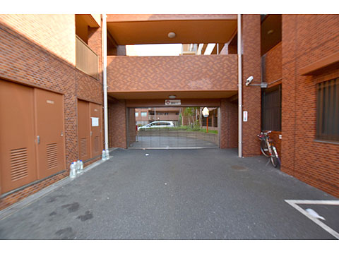 駐車場 駐車場入口