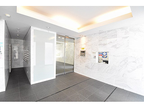 エントランス　風除室