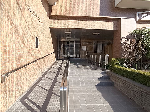 エントランス　R0420122