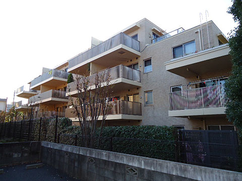 その他共用部　外観東側