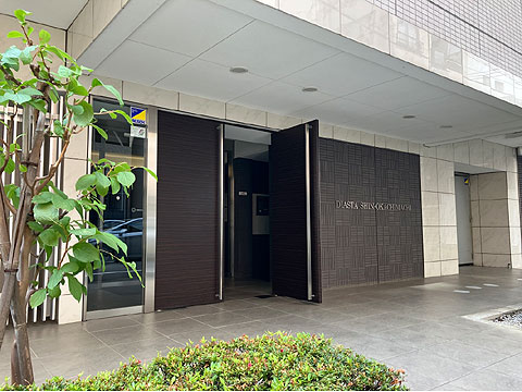 エントランス　エントランス