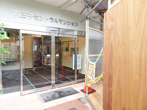 エントランス 17