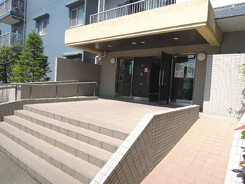 エントランス　マンションエントランス写真