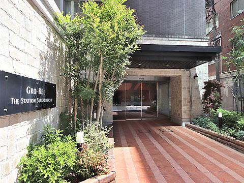 現地外観写真 エントランス1