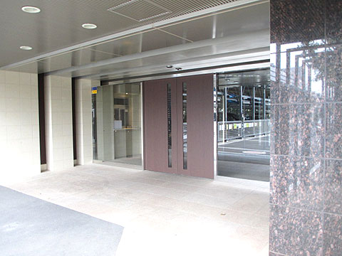 エントランス　エントランス