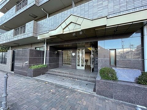 現地外観写真 エントランス外観