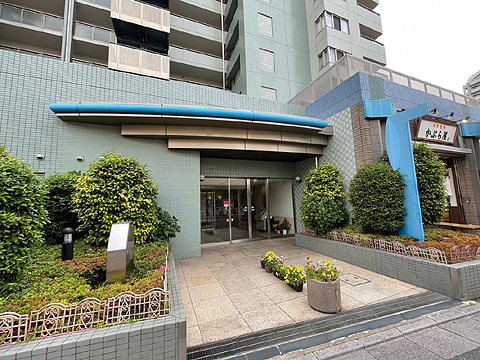 エントランス　エントランス外観