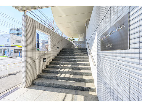 エントランス　エントランス入口