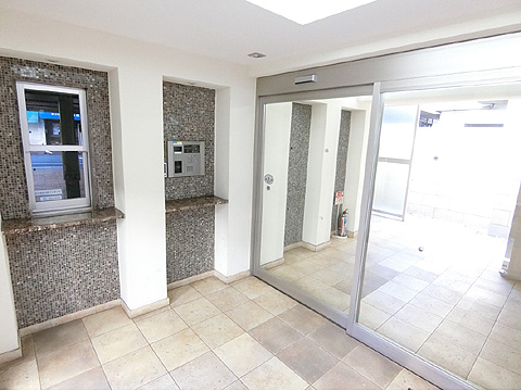 エントランス　エントランス