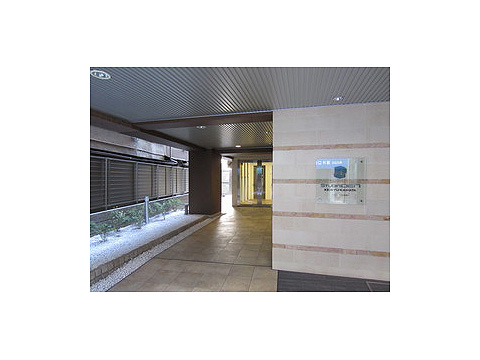 現地外観写真　エントランス