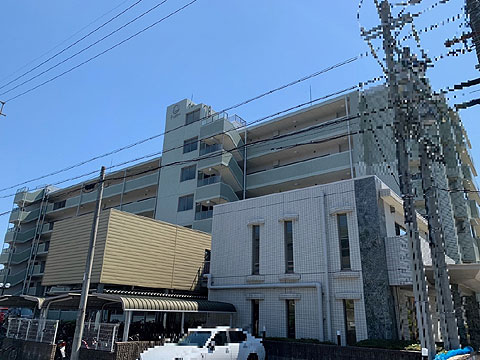 現地外観写真　建物外観（北西側）