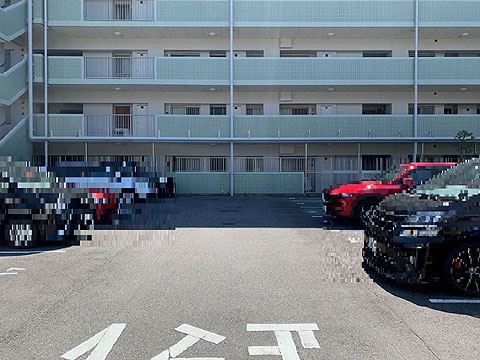 その他共用部　敷地内平面駐車場