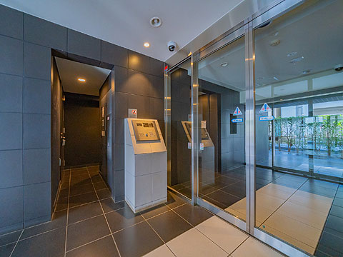 ロビー　★風除室