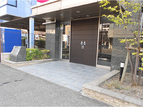 エントランス　エントランス