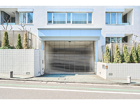 その他共用部 駐車場入口