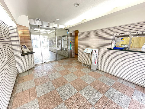 エントランス　オートロック付きマンション