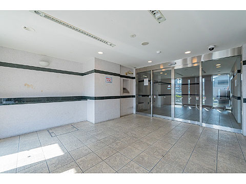 エントランス　ホール