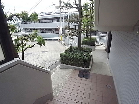 エントランス　エントランス入口