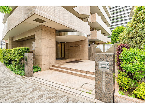 現地外観写真　エントランス