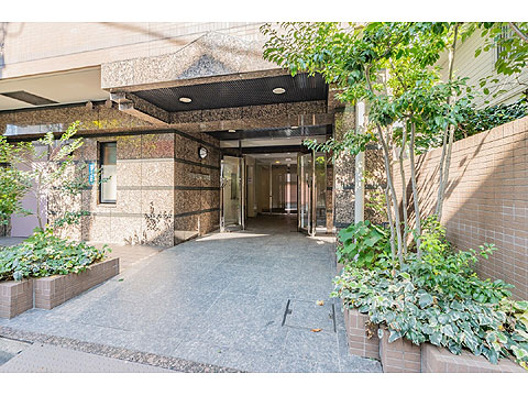 現地外観写真　エントランス