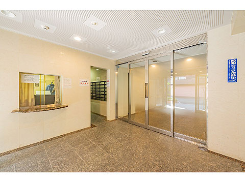 エントランス　風除室