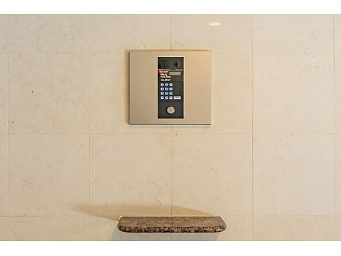 エントランス　オートロック