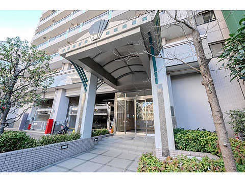 現地外観写真　エントランス