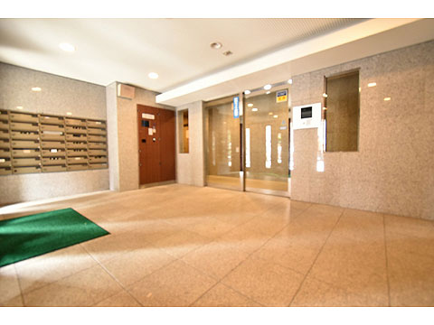 ロビー　24時間荷物を受け取れる宅配ボックス有り