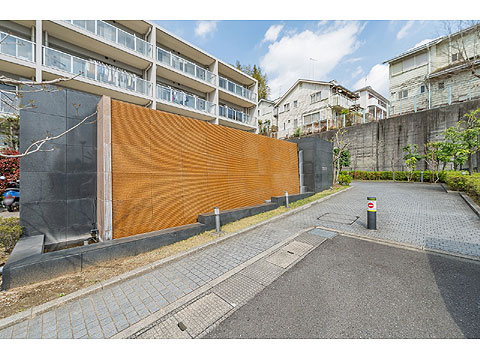 エントランス　エントランス入口