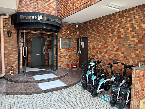 駐車場　エントランス