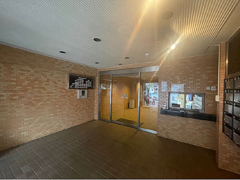 エントランス　風除室