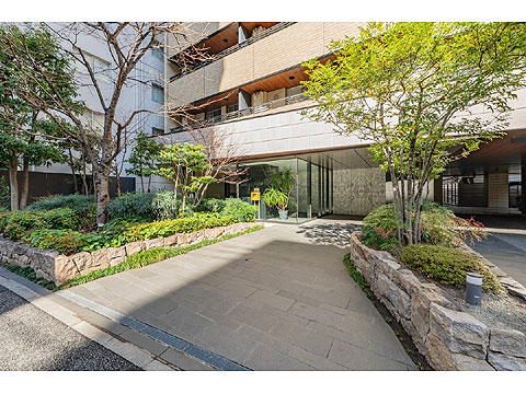 現地外観写真 建物外観