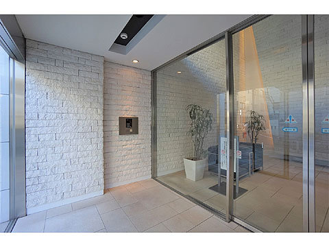 エントランス　エントランス（風除室）