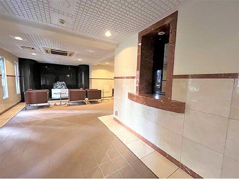 ロビー　IMG_9885