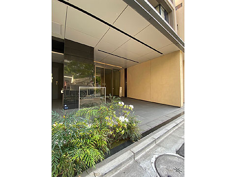 現地外観写真 エントランス外観