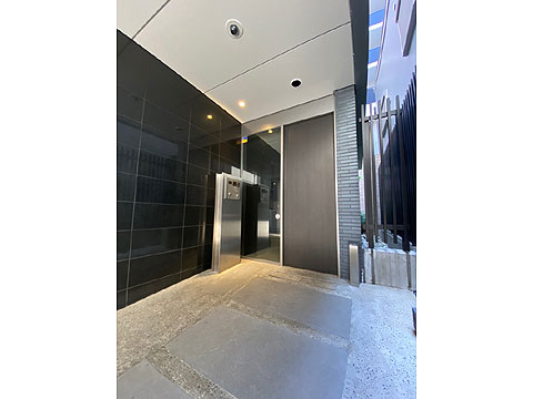 エントランス サブエントランス