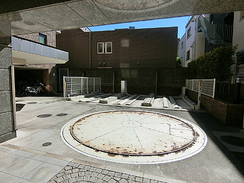 駐車場　駐車場