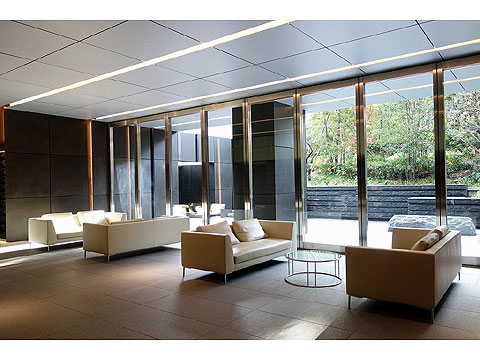 エントランス　エントランスホール