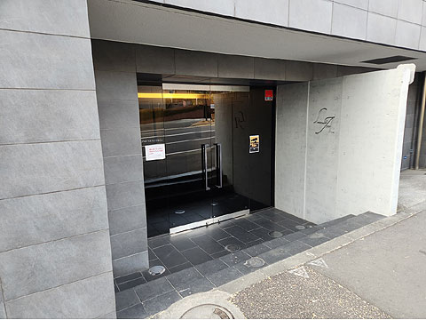 エントランス　エントランスアプローチ