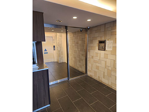 エントランス　エントランス　TVモニター付オートロック