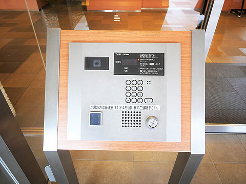 エントランス　オートロック