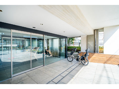 エントランス　エントランス