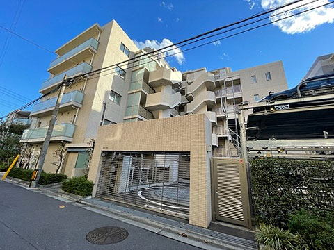 駐車場 駐車場入口