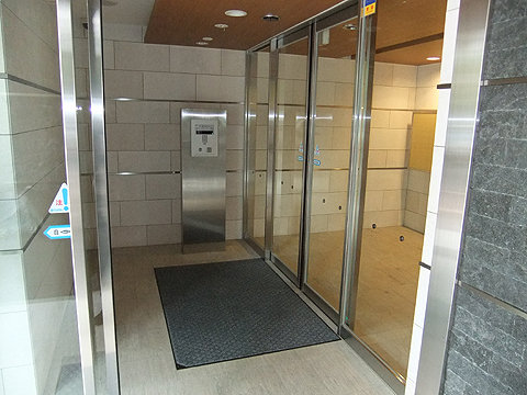 エントランス　エントランスホール