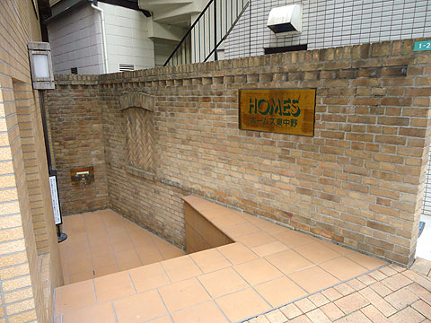 エントランス 現地エントランス前