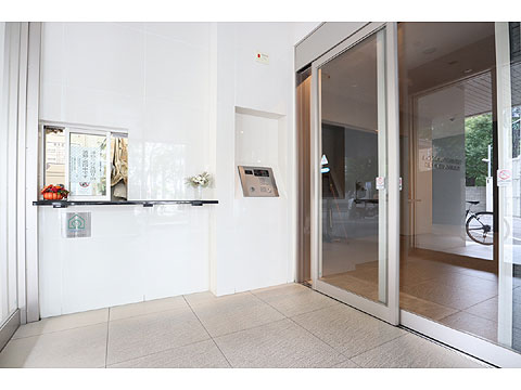 エントランス　オートロック