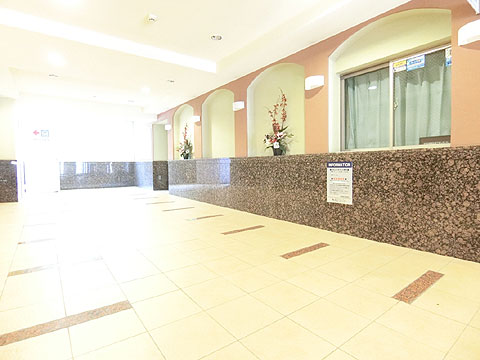 エントランス　エントランスホール