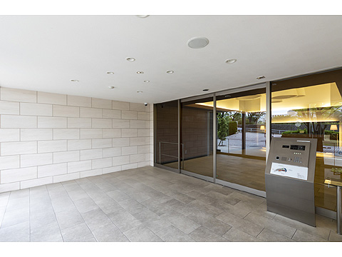 エントランス エントランス(オートロック)