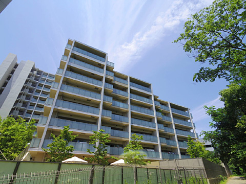 現地外観写真 フォレストレデンス