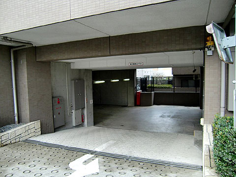 駐車場 駐車場入り口